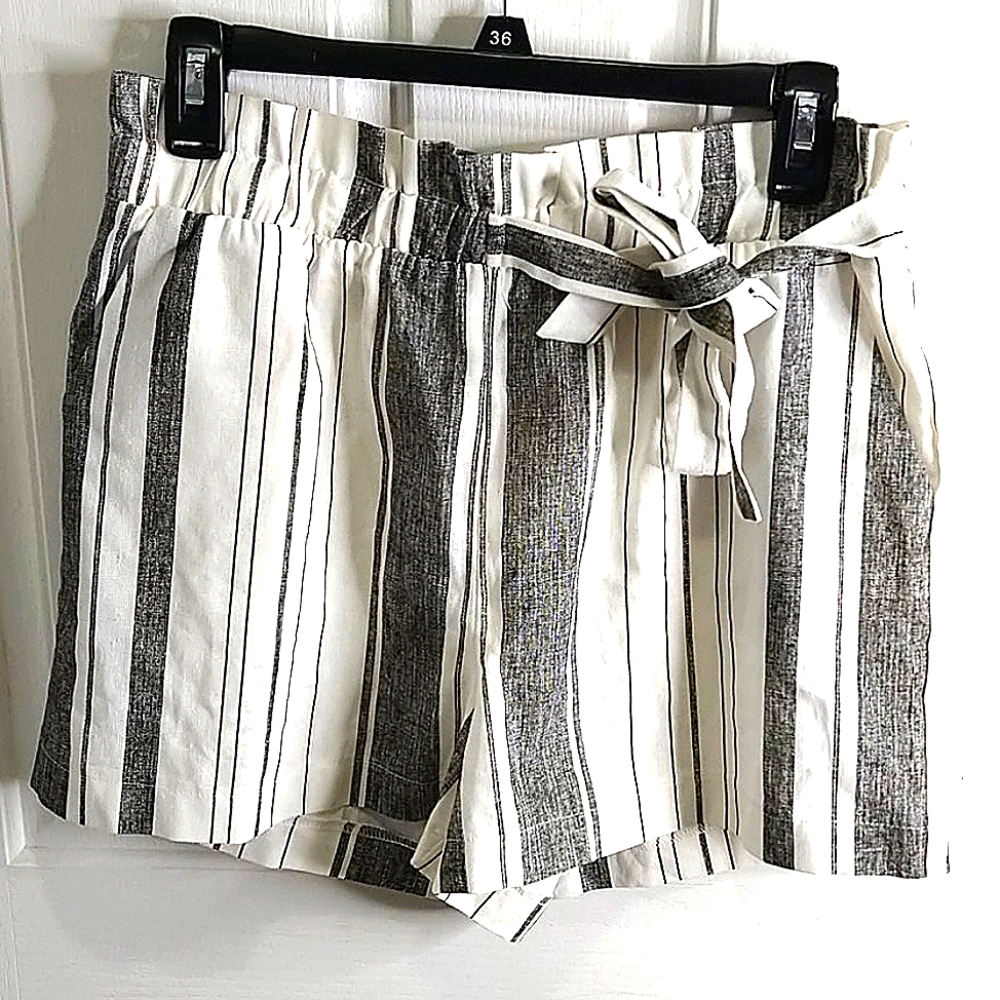 Have Striped Linen Blend Side Tie Shorts